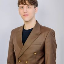 Брокер