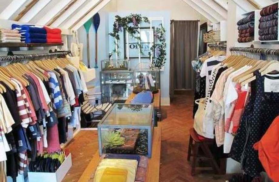 Как оформить магазин с одеждой