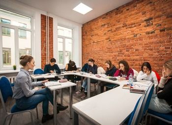 Фото 3 Школа иностранных языков / Летний лагерь с изучением языков