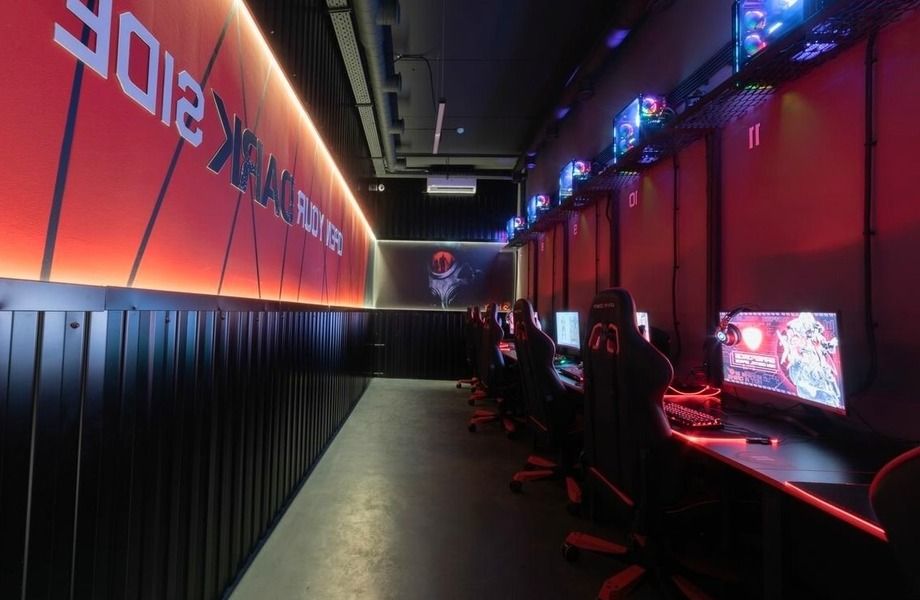 Компьютерный клуб с прибылью 140 тыс. руб.