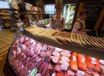 Фото 2 50% доли в гастрономе в проходном месте, подтвержденная прибыль