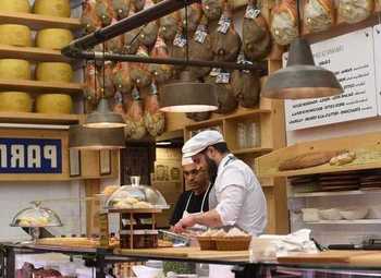 Фото 2 Магазин фермерских продуктов в удачной локации.