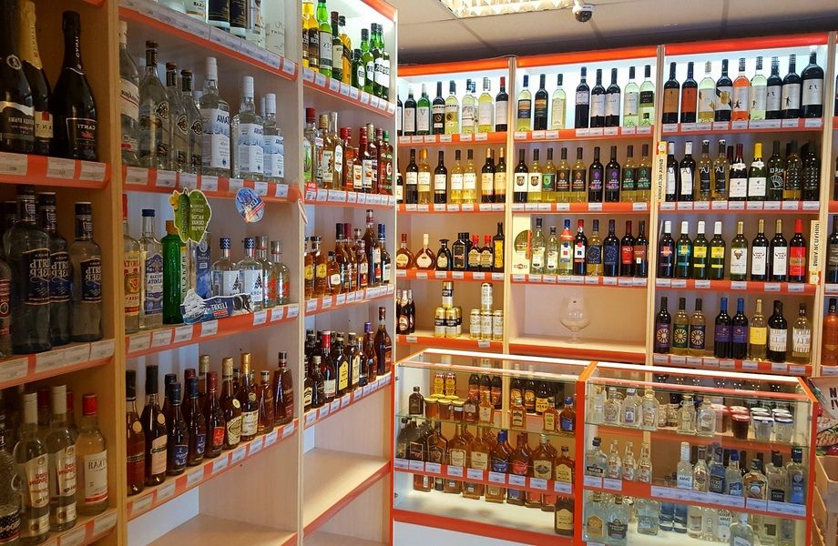 Продуктовый магазин с алкогольной лицензией