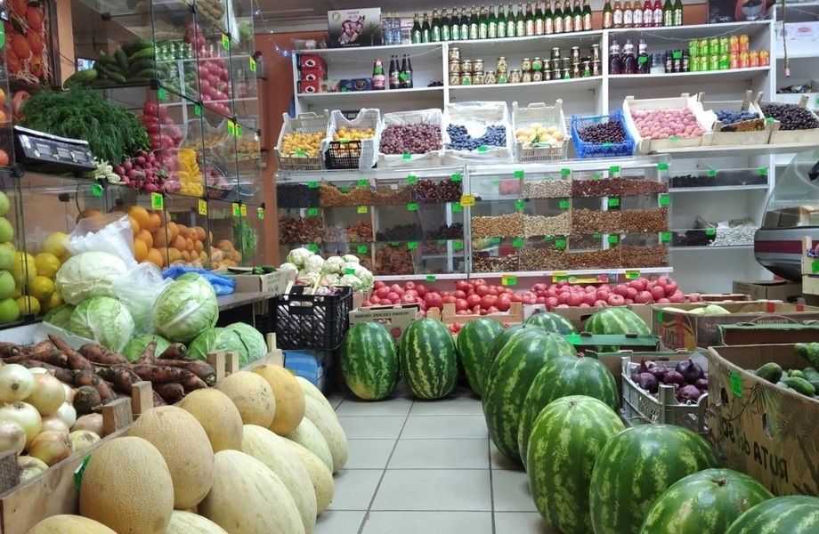 Прибыльный магазин овощей и фруктов в крупном ЖК