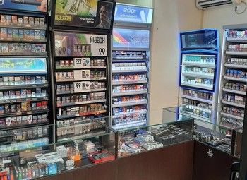 Фото Табачный киоск / Первая линия