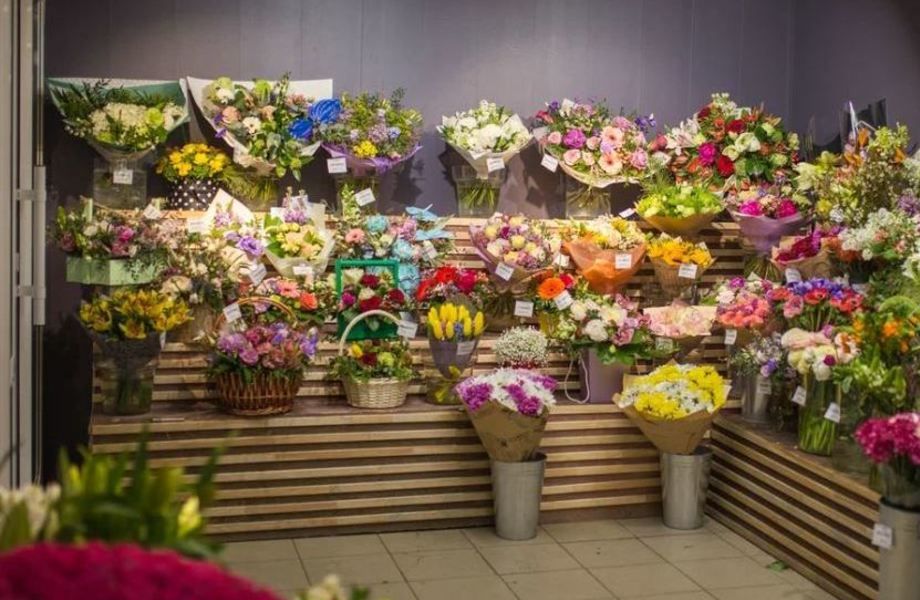 Магазин цветов в элитном ЖК  / Центр города