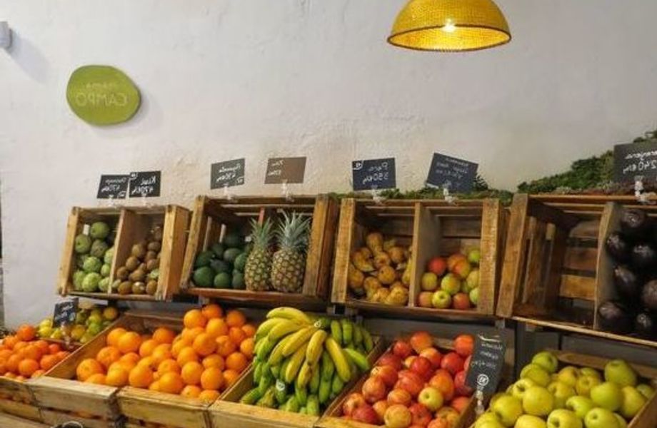 Магазин овощи/фрукты в отличной локации на проходном трафике