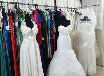Фото Прокат вечерних и свадебных платьев