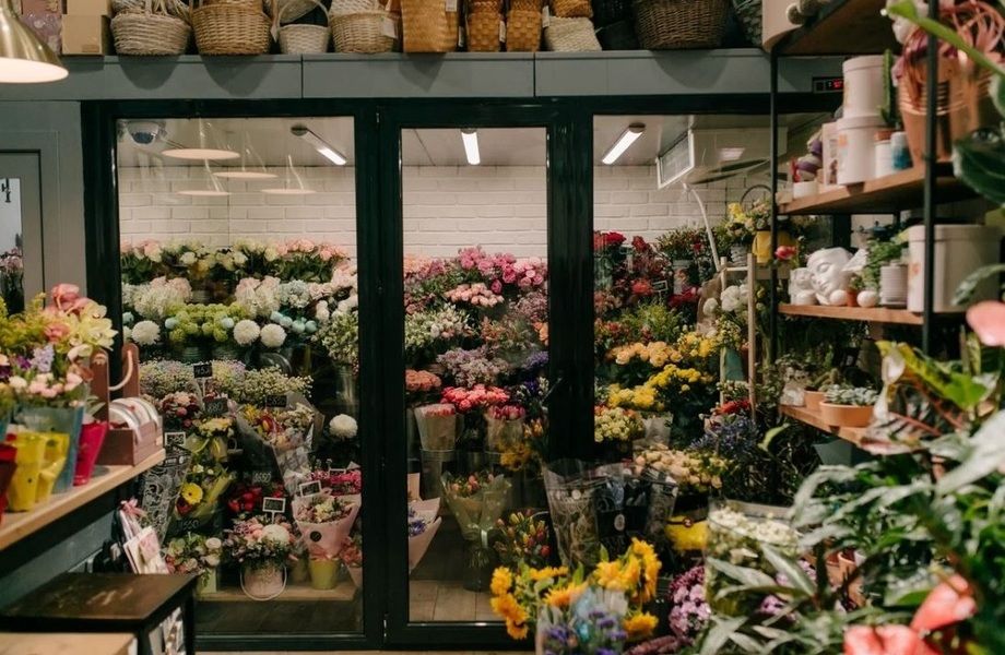 Магазин цветов в центре в пешей доступности от метро