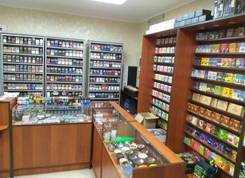 Фото Табачный магазин на первой линии / оживленный трафик