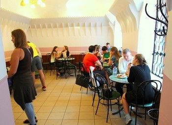 Фото 3 Кафе-пышечная в проходном месте на севере города