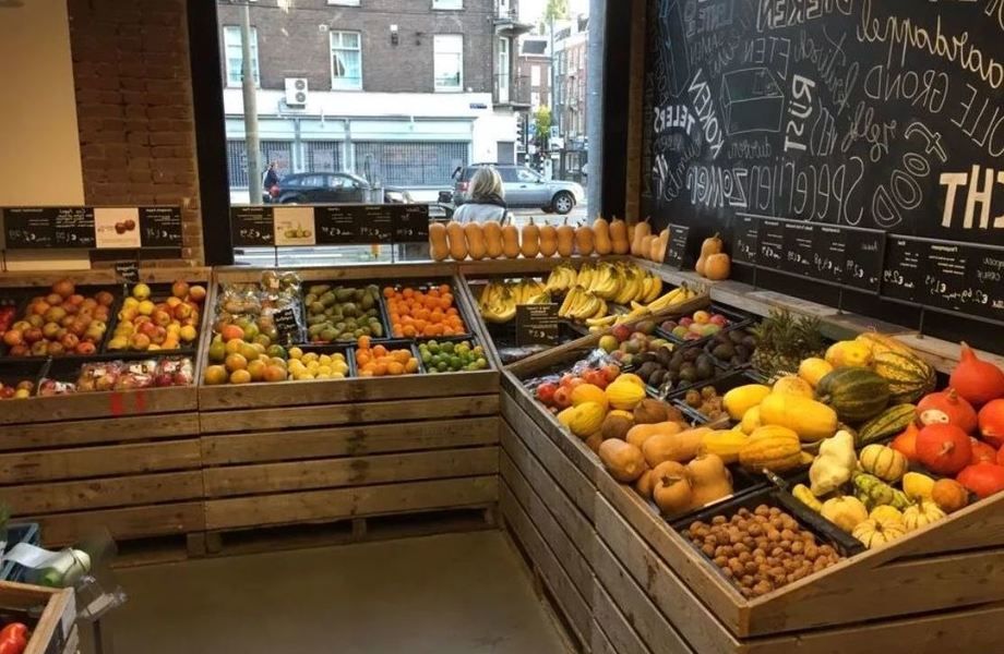Магазин овощи фрукты / отличная локация 