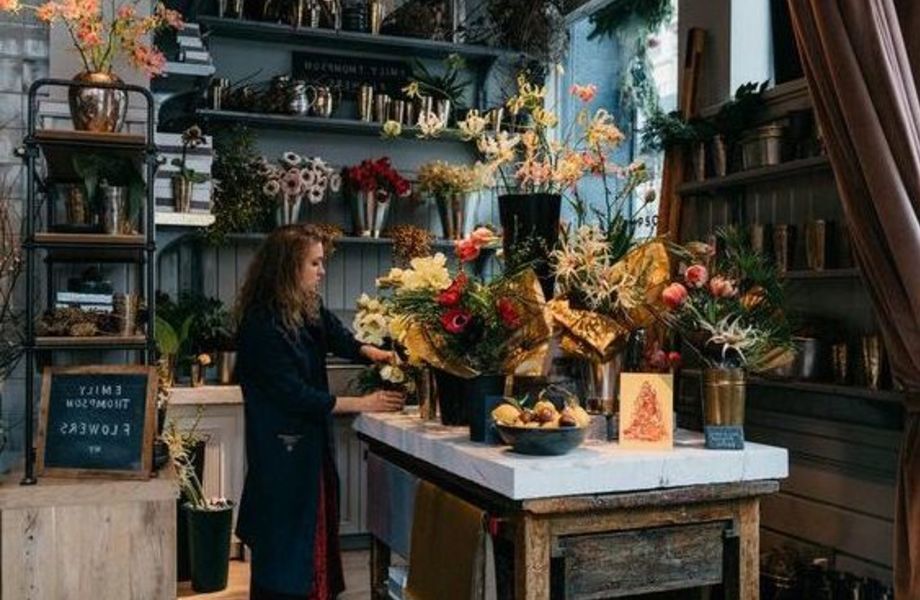 Цветочный магазин / Студия цветов и подарков с товарным остатком