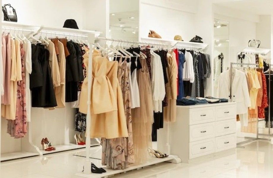 Магазин женской одежды более 5 лет в СПб | Купить бизнес за 1 200 000 ₽