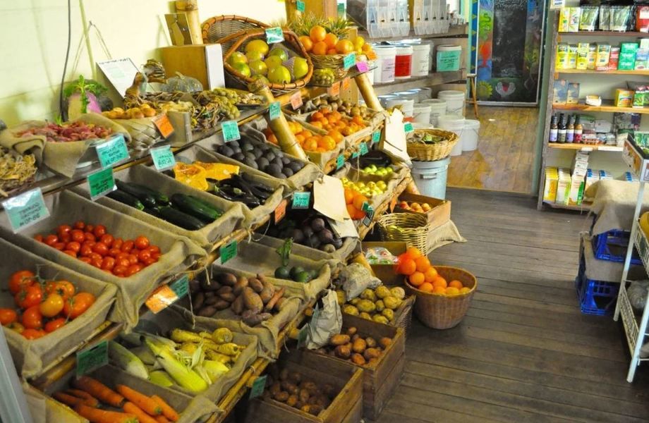 Магазин овощей и фруктов в Красносельском районе