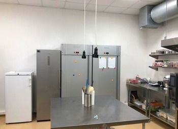 Фото Производство с магазинами на маркетплейсах