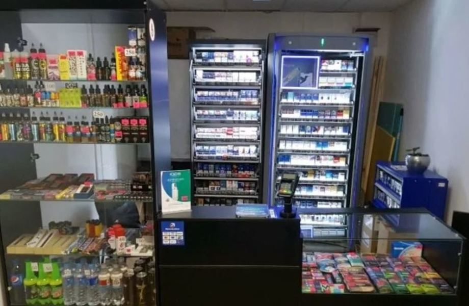 Табачный магазин / База клиентов