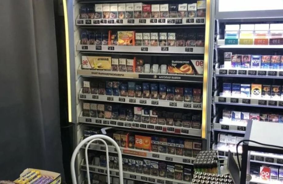 Табачный магазин / База клиентов