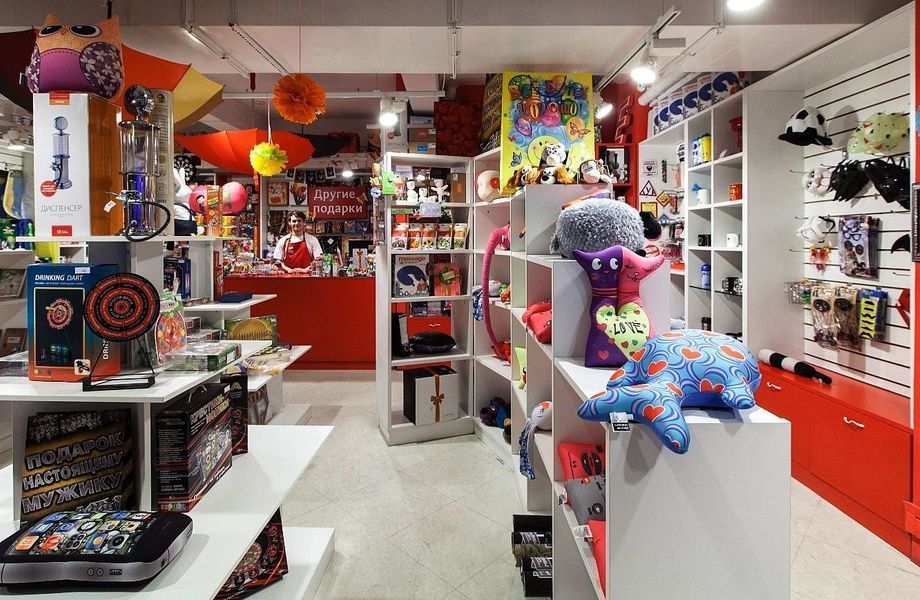 Интернет-магазин подарков и сувениров - купить креативные подарки «Красный Куб»