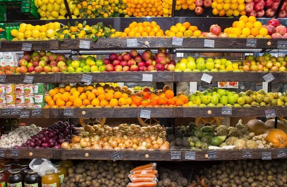 Магазин фруктов и овощей / Спальный район