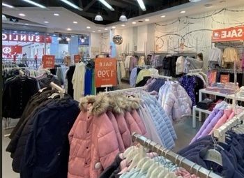 Магазин одежды в ТЦ / Высокий доход