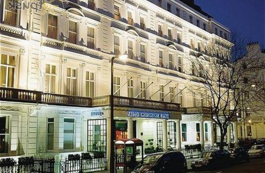 Известный отель в центре Москвы