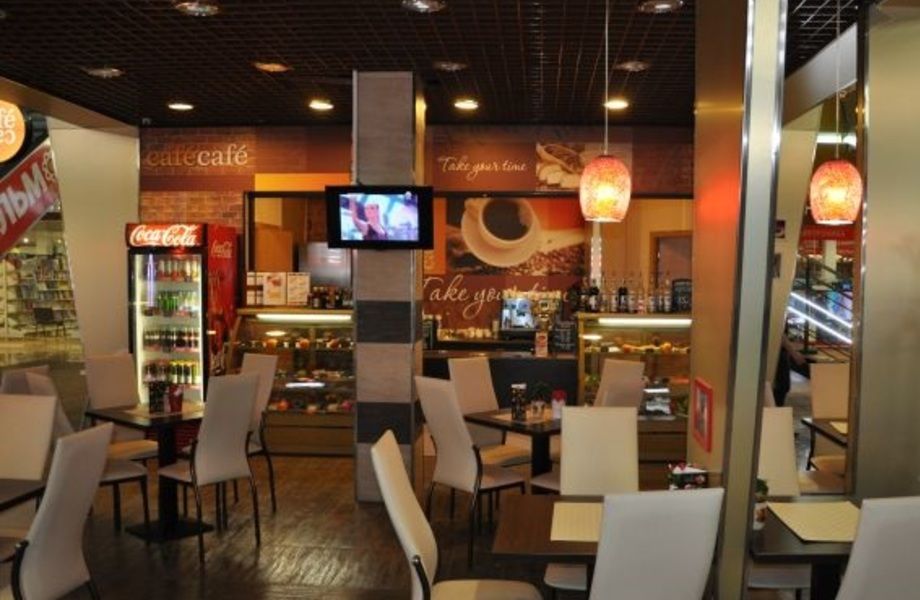 Кафе в ТК в г.Колпино (бизнес по цене оборудования)