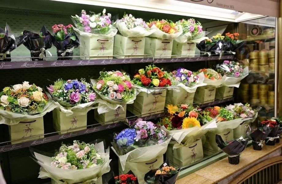 Магазин цветов в прикассовой зоне плотно населённого ЖК