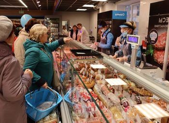 Фото 3 Продуктовые магазины/Известная Сеть