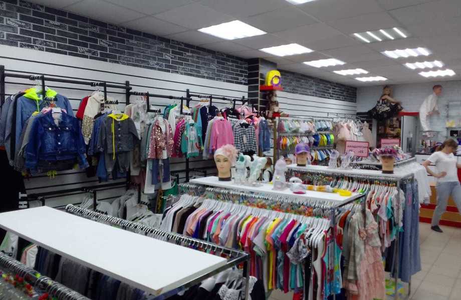 Магазин детской одежды и аксессуаров в ТЦ