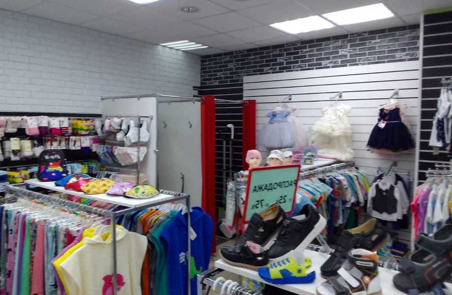 Магазин детской одежды и аксессуаров в ТЦ
