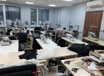 Фото Швейный цех с условиями для проживания персонала