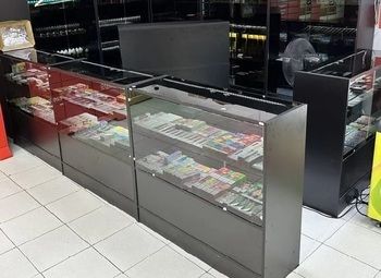 Фото Действующий табачный магазин