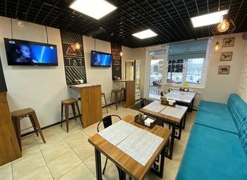 Фото 3 Кафе в густонаселенном спальном районе / новый ремонт