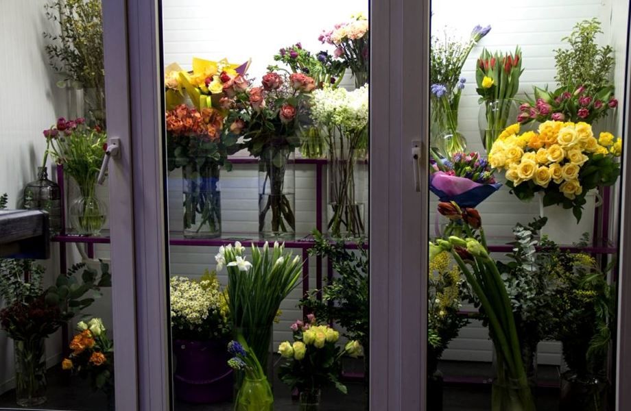 Прибыльный цветочный магазин рядом с метро