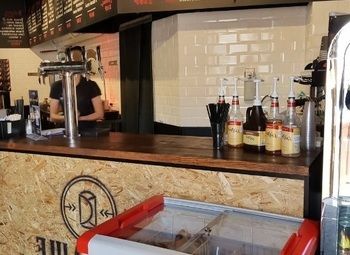 Фото 4 Шаурма на проходимом месте с наработанной базой клиентов