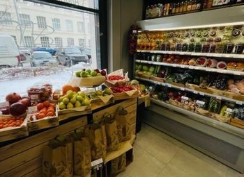 Фото Премиальный продуктовый магазин в ЖК Бизнес класса