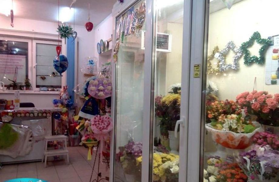 Цветочный магазин в удачном расположении Пушкин