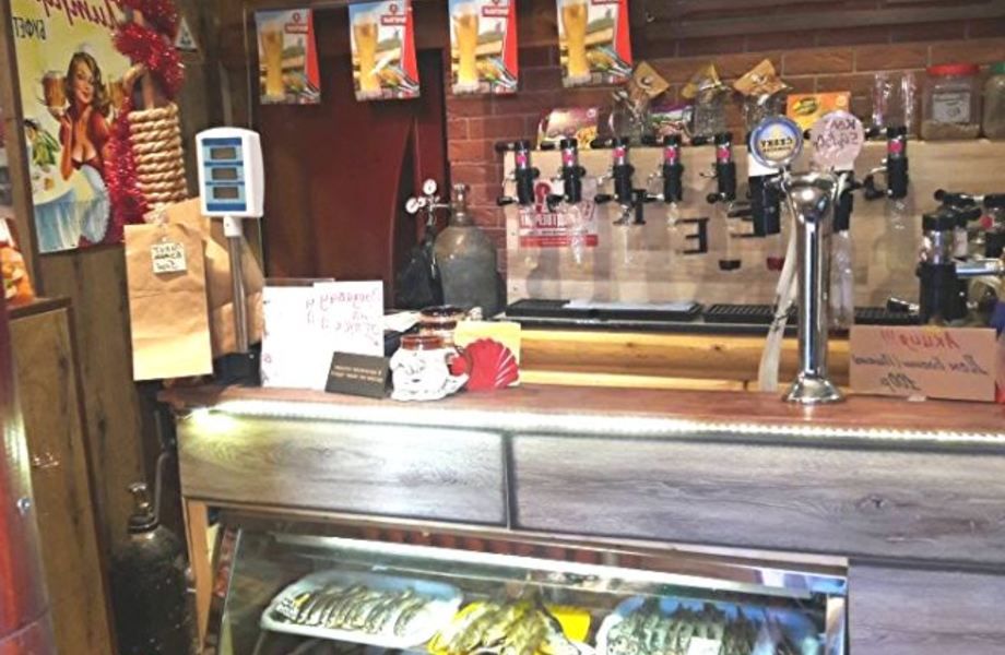 Магазин-бар разливного пива с постоянными клиентами