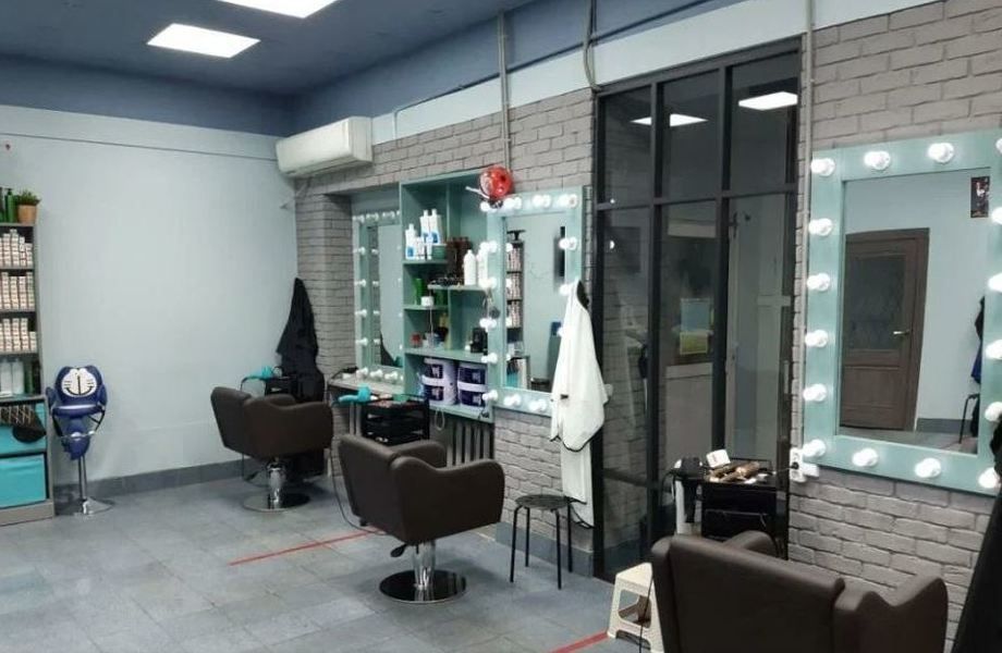 Салон красоты на 4 парикмахерских места