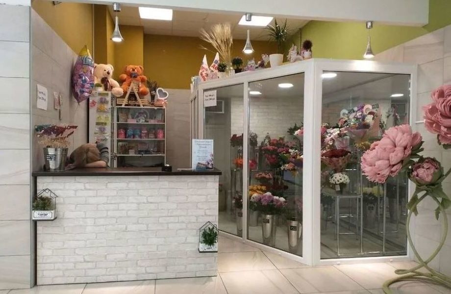 Цветочный магазин /рядом метро