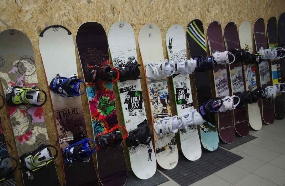 Магазин сноубордов и лыж бордшоп прокат ski сервис / низкая аренда