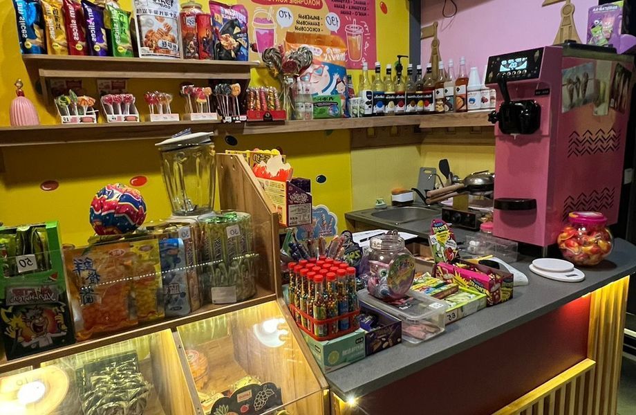 Кафе-магазин сладостей и шоколада