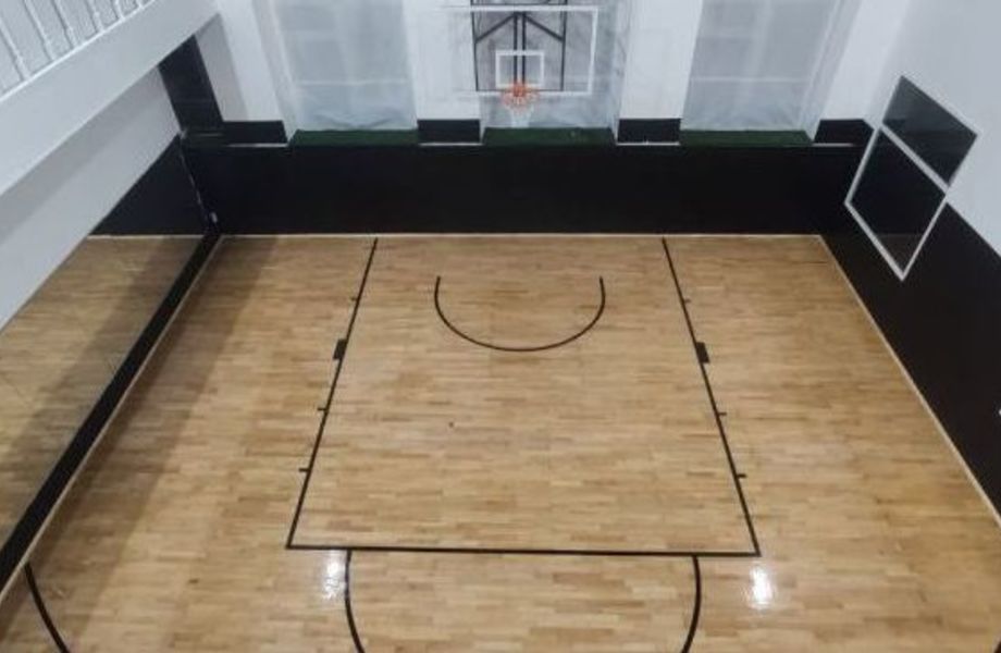 Спортивный баскетбольный лофт в популярном культурном центре