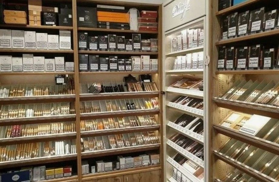 Табачный магазин . Прибыль 500 в месяц