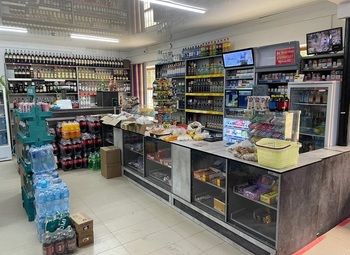 Фото Магазин продукты 24/7 в центре, прибыльный, с алкогольной лицензией
