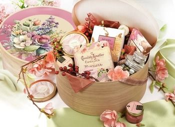 Фото 2 Подарки / Дизайнерские корзины и упаковки / 6 лет работы