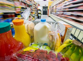 Фото Отдел Бакалея в продуктовом магазине
