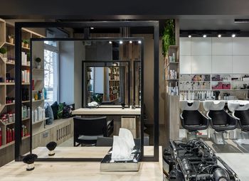 Фото 2 Салон красоты в интересной локации с наработанной клиентской базой