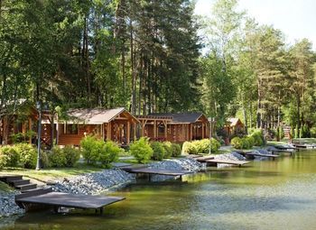 Фото База отдыха в ближайшем пригороде Санкт Петербурга у воды